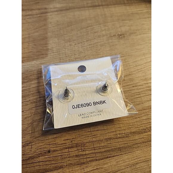 Mia Collection Kim Min Sun Black Floral Gem Earrings Flower Shaped - Picture 5 of 5